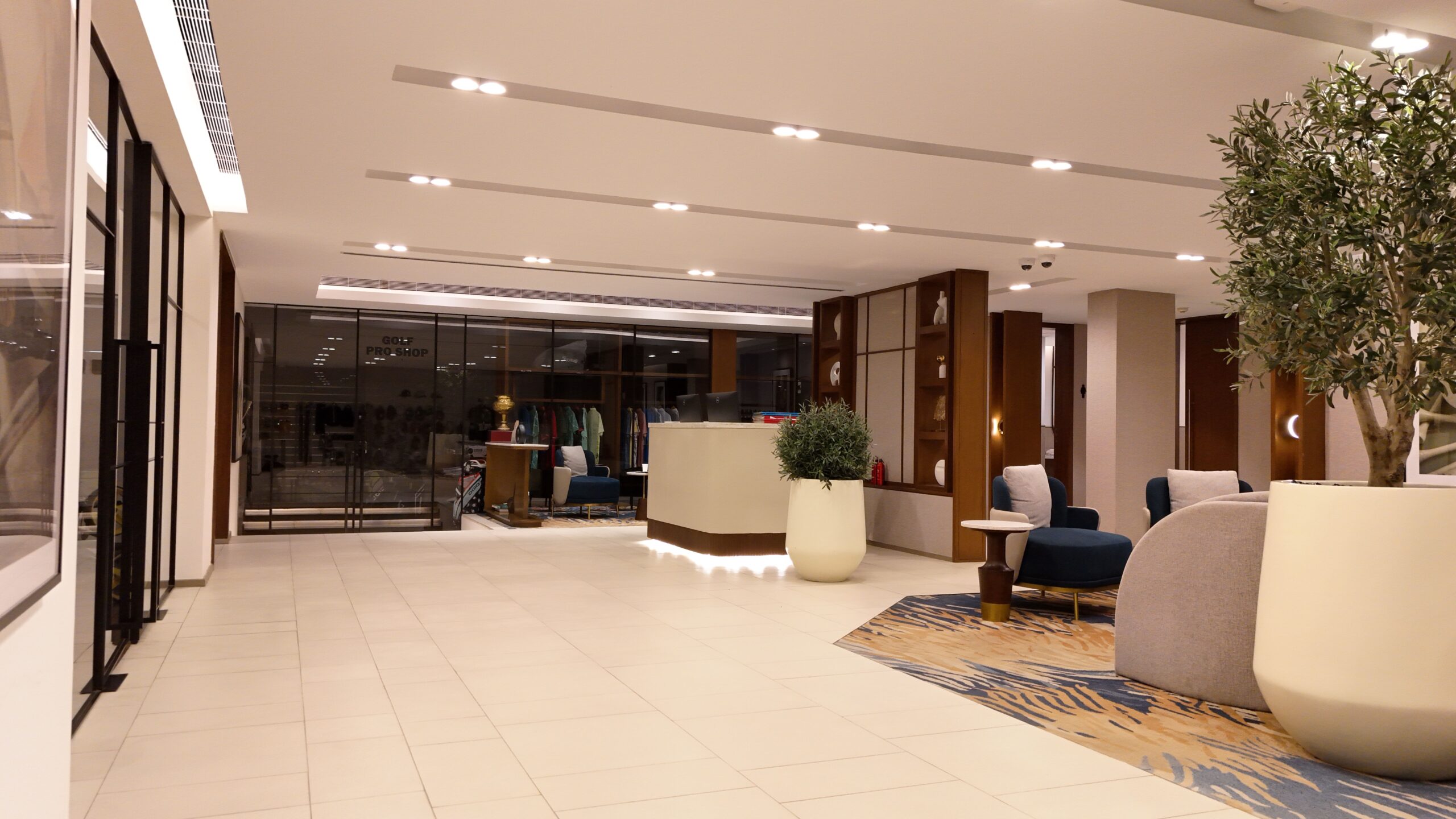 Rest Rooms/Changing Rooms/Showers
